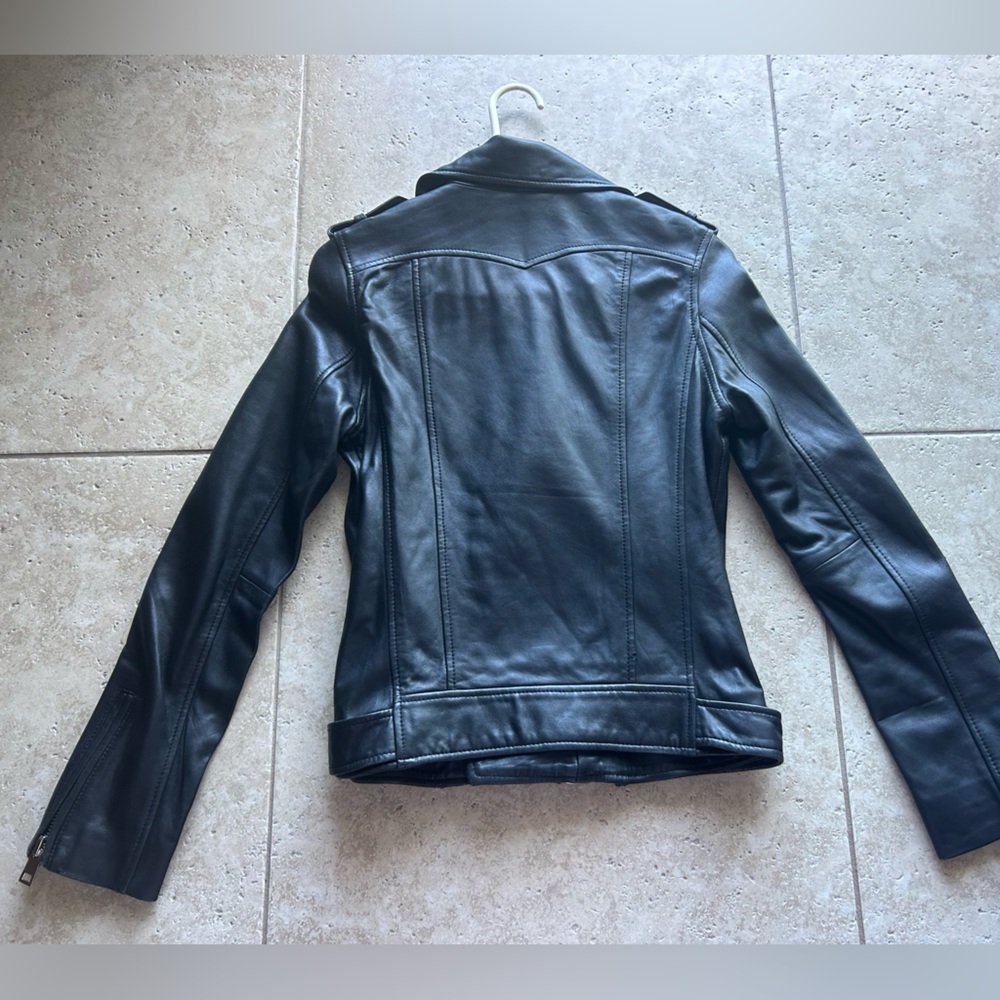 Trade/sell Maje leather jacket NWT w/ minor flaw🦄 - Picture 5 of 12